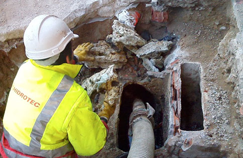 inspección de tuberías urbanas colectores